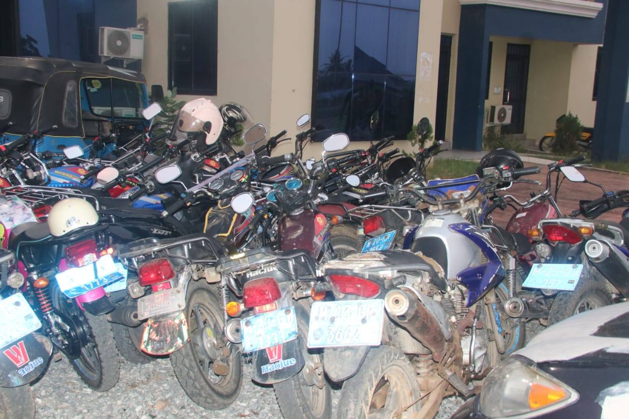 Central East Police arrest 33 in anti-crime swoop