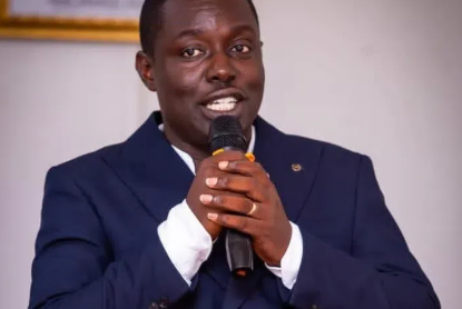 Atiwa East DCE praises staff commitment and dedication