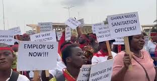 Unemployed Environmental Health Officers take to streets, demand jobs and recognition