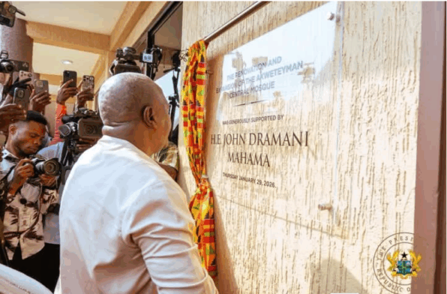 Mahama commissions Akweteyman Central Mosque, announces reduced 2026 Hajj cost